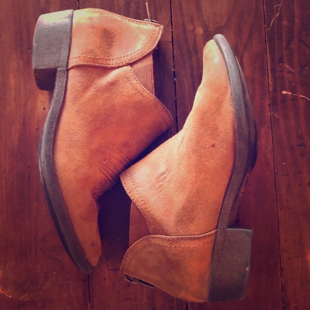 Girls booties